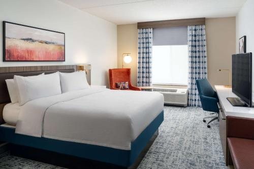Hilton Garden Inn Huntsville South Redstone Arsenal — Guest room