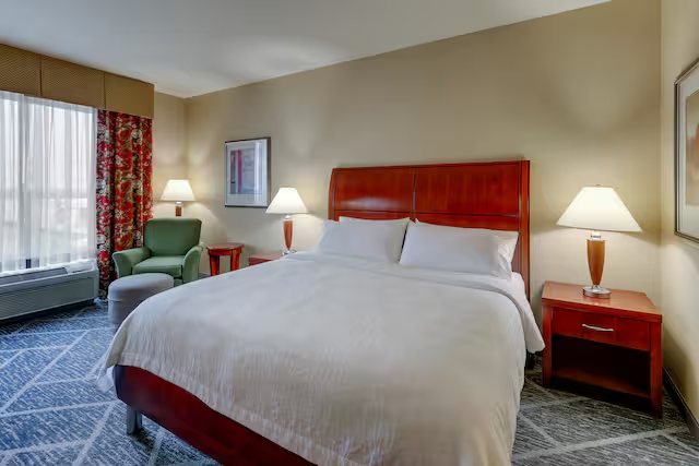 Hilton Garden Inn Indianapolis South Greenwood — Guest room