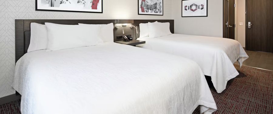 Hilton Garden Inn Irvine East Lake Forest — Guest room