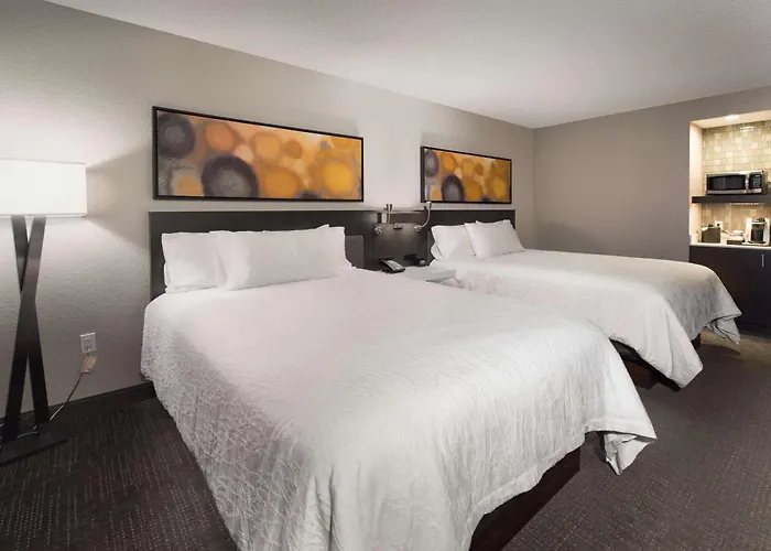 Hilton Garden Inn Las Colinas — Guest room