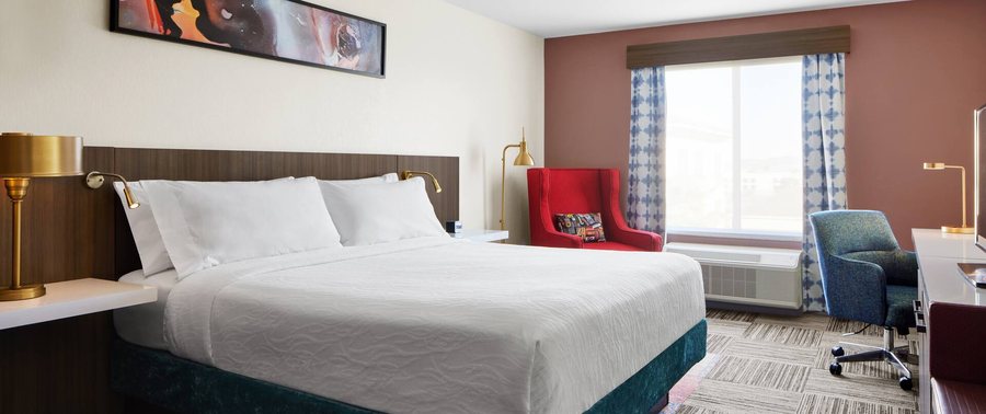 Hilton Garden Inn Las Vegas Henderson — Guest room