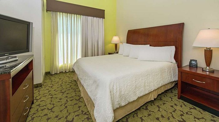 Hilton Garden Inn Macon Mercer University — Guest room