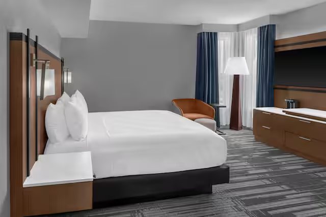 Hilton Garden Inn Midland — Guest room