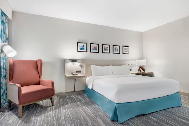Hilton Garden Inn Mystic Groton — Guest room