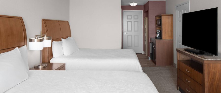 Hilton Garden Inn Salt Lake City Airport — Guest room