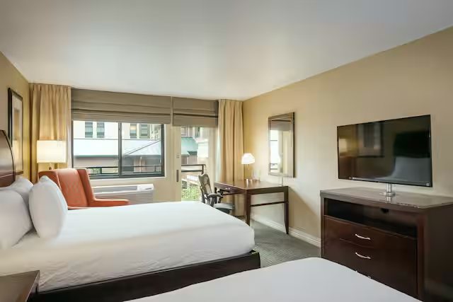Hilton Garden Inn Seattle Issaquah — Guest room