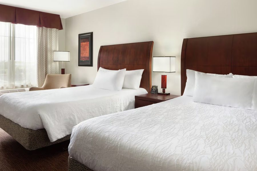 Hilton Garden Inn Toledo Perrysburg — Guest room