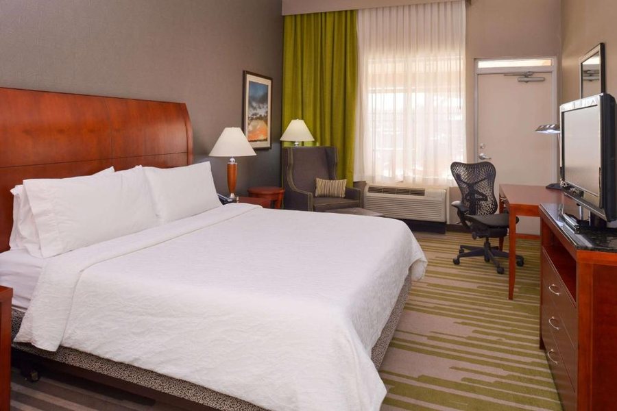 Hilton Garden Inn Yuma Pivot Point — Guest room