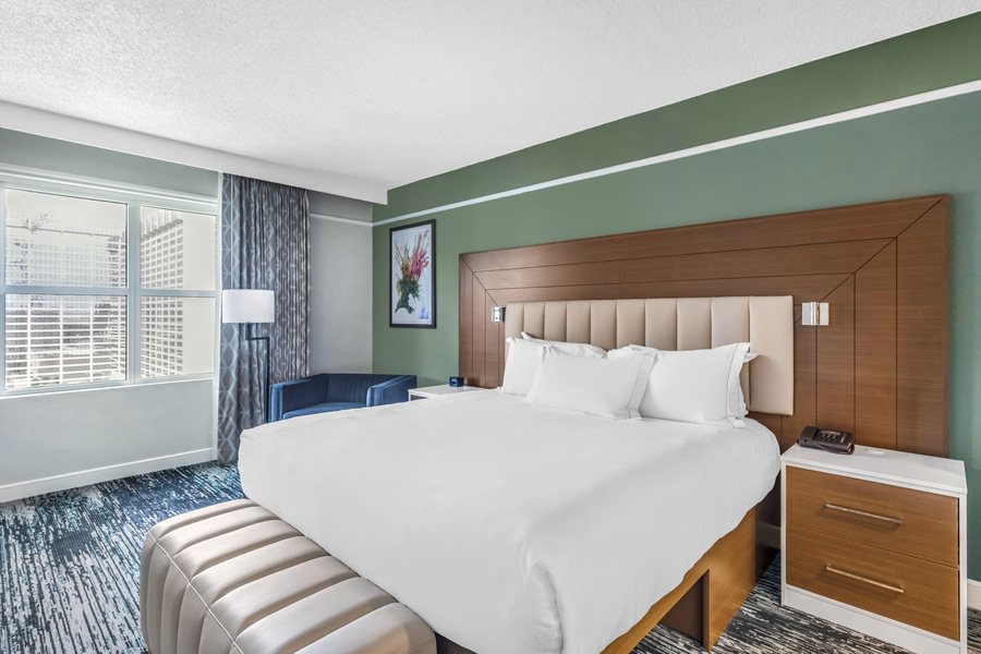 Hilton Grand Vacations Club Flamingo Las Vegas — Guest room
