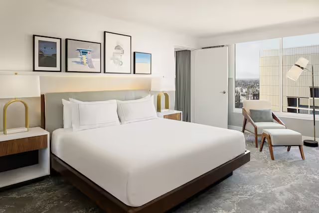 Hilton Los Angeles Culver City — Guest room