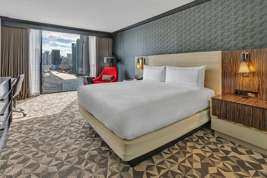 Hilton Miami Downtown Miami Florida — Guest room