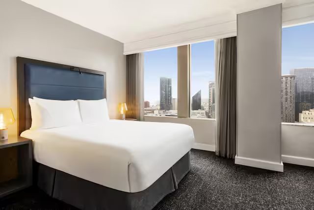 Hilton Motif Seattle — Guest room