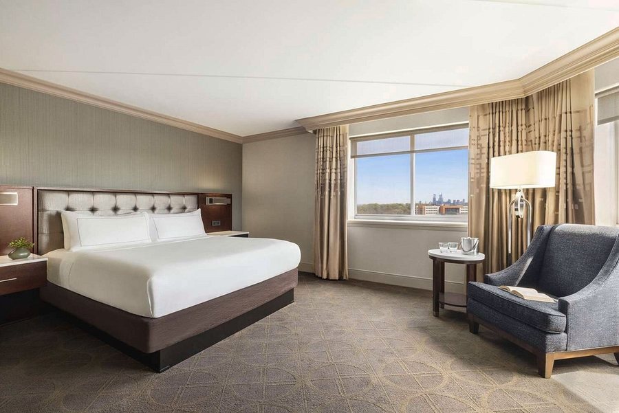 Hilton Philadelphia City Avenue — Guest room