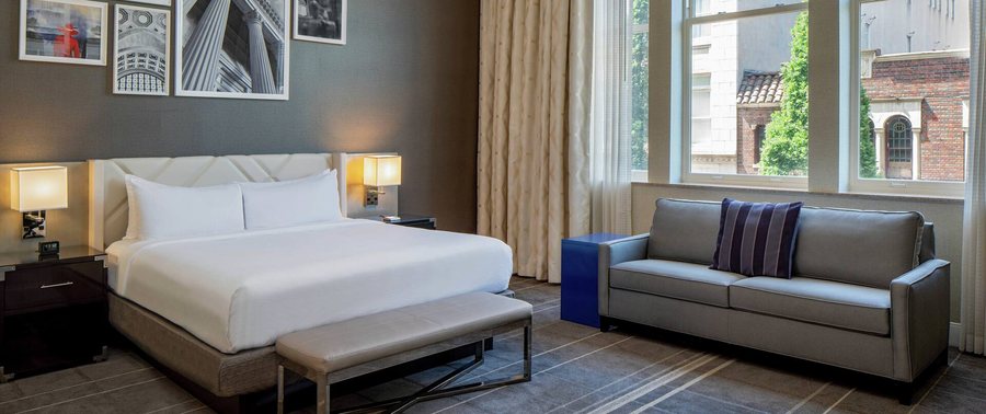 Hilton Richmond Downtown Richmond Virginia — Guest room