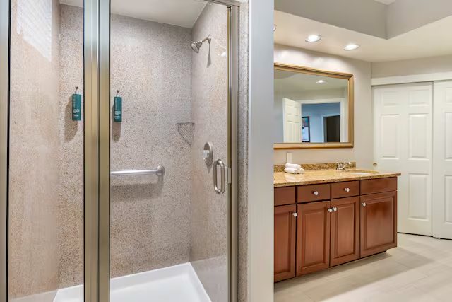 Hilton Vacation Club Grande Villas Orlando — Bathroom