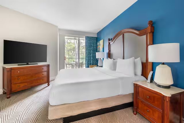 Hilton Vacation Club Grande Villas Orlando — Guest room