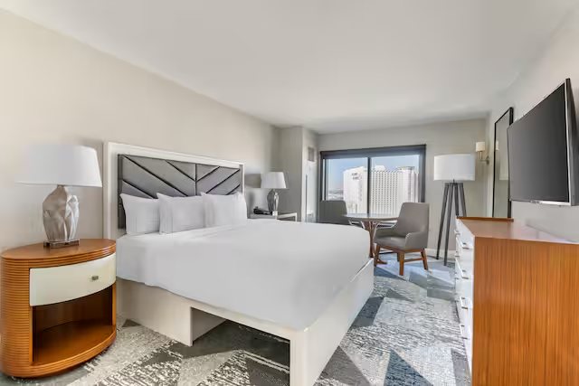 Hilton Vacation Club Polo Towers Las Vegas — Guest room