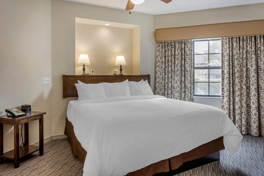 Hilton Vacation Club The Falls Village Branson — Guest room