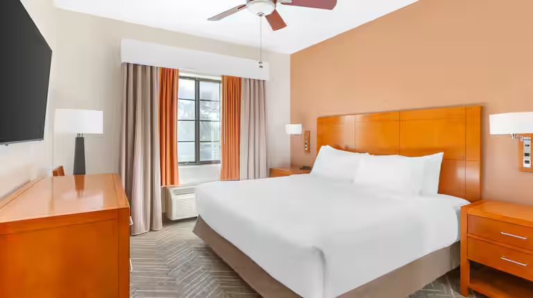 Hilton Vacation Club Varsity Club Tucson — Guest room