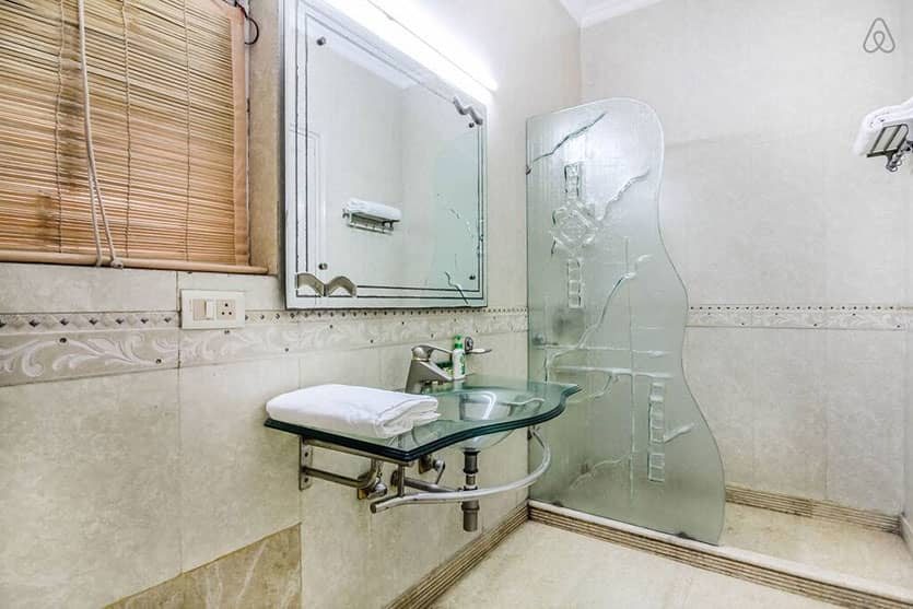 Himalayan Hostel and B B — Bathroom