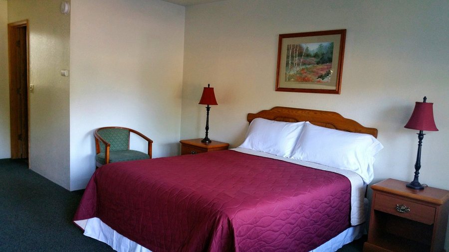 Hiouchi Motel — Guest room