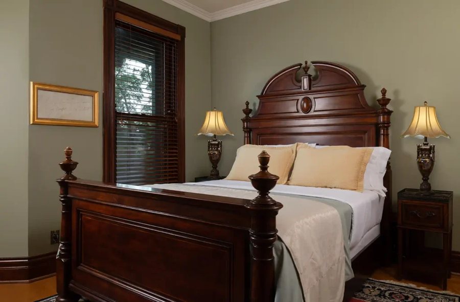 Historic Webster House Bed and Breakfast — Guest room