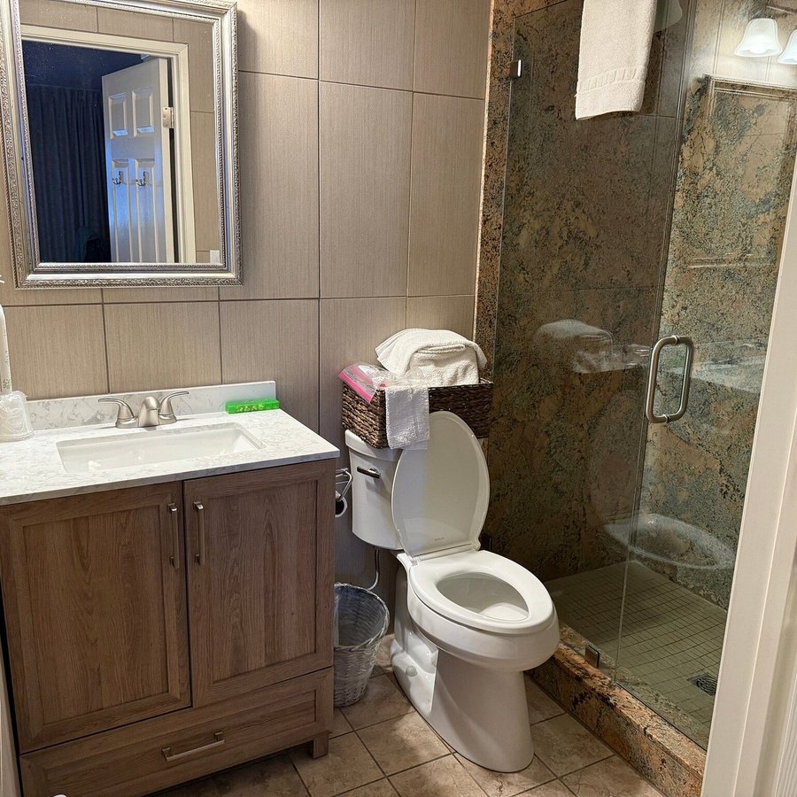 Hobson Beach Park — Bathroom