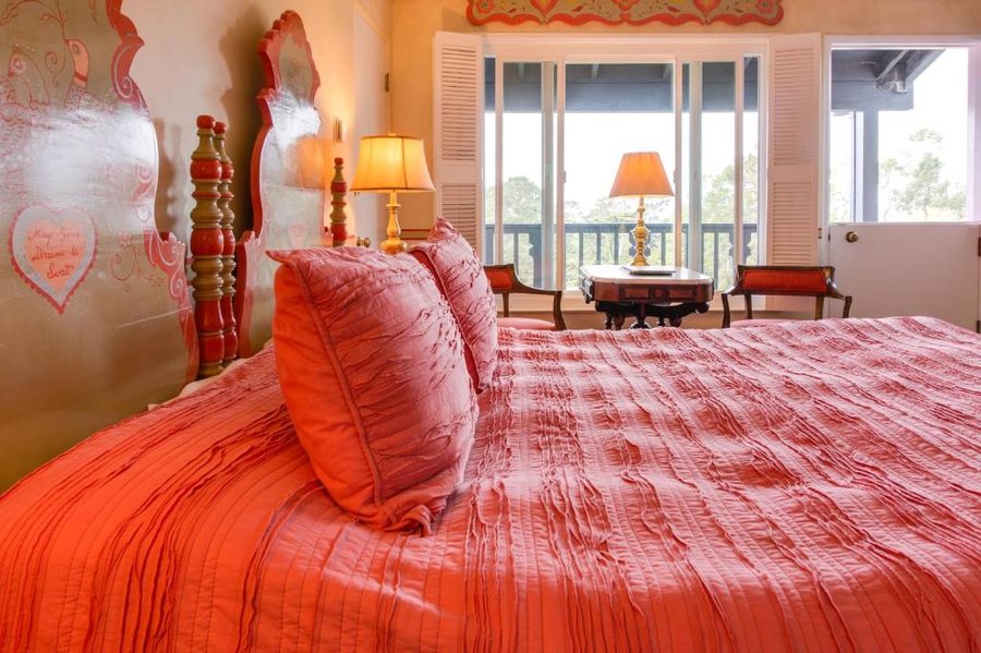Hofsas House Hotel — Guest room