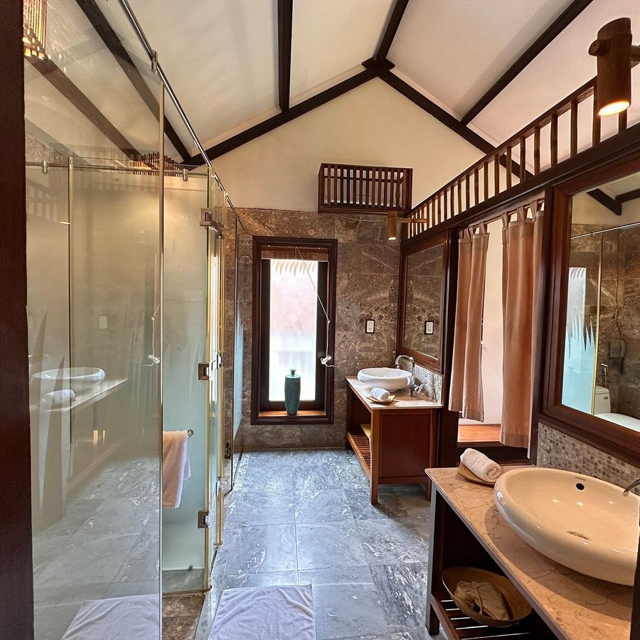 Hoi An Chic Green Retreat — Bathroom