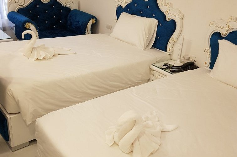 Hoian Nostalgia Hotel Spa — Guest room