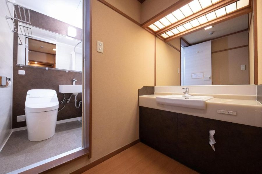 Hokkaikan Ohanabo — Bathroom