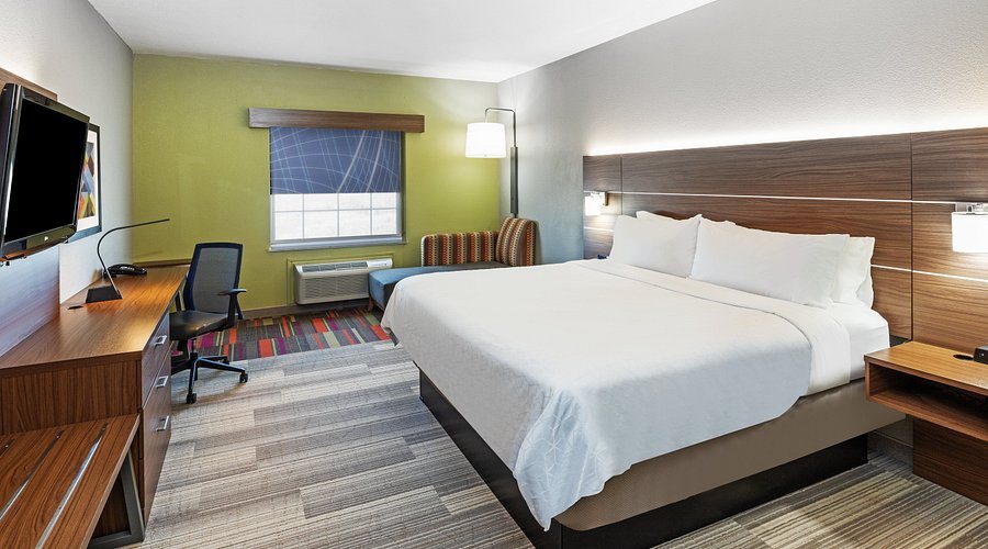 Holiday Inn Amarillo East By IHG — Guest room