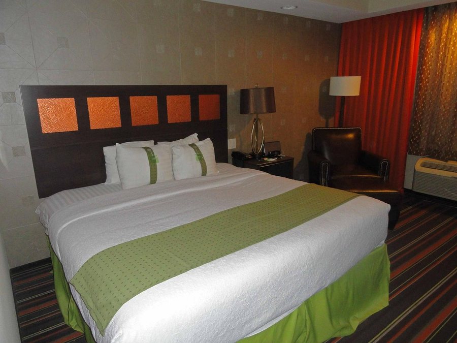 Holiday Inn Amarillo West Medical Center by IHG — Guest room