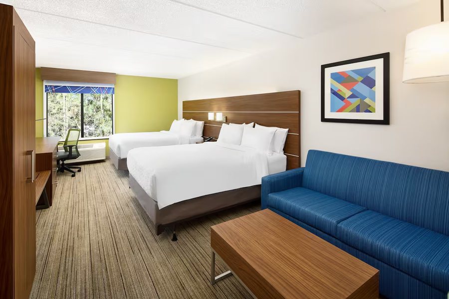 Holiday Inn Atlanta northlake By IHG — Guest room