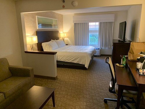 Holiday Inn Baltimore Bwi Airport By IHG — Guest room