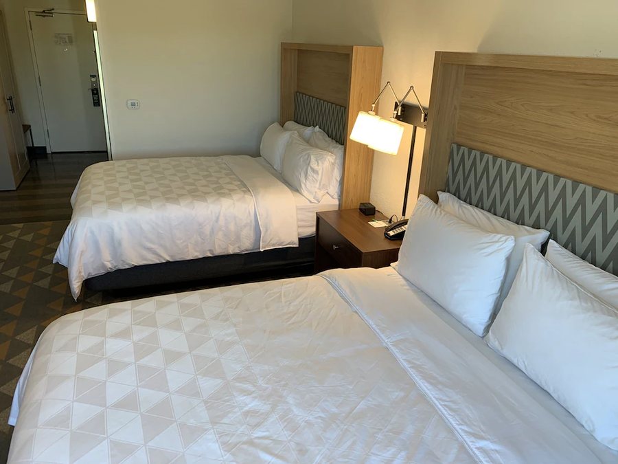 Holiday Inn Baton Rouge south By IHG — Guest room