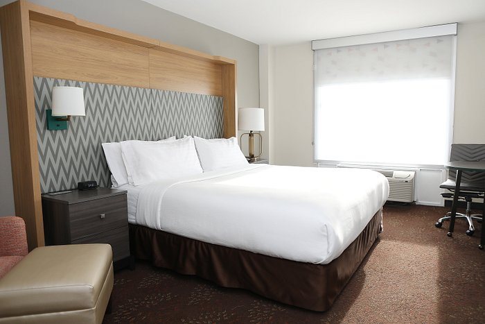 Holiday Inn Chicago O hare Area By IHG — Guest room