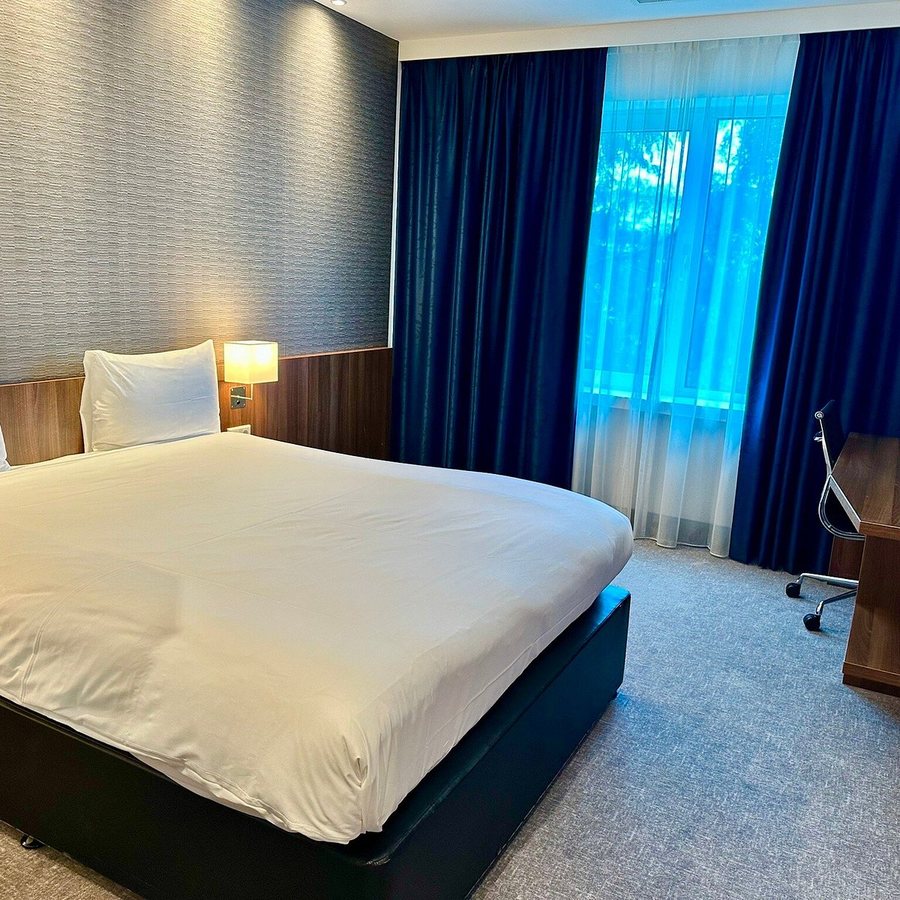 Holiday Inn Express Amsterdam Sloterdijk Station By IHG Amsterdam North Holland — Guest room