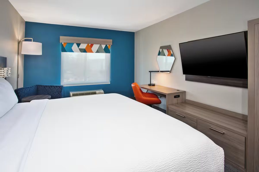 Holiday Inn Express Augusta North Ga By IHG Augusta Georgia — Guest room