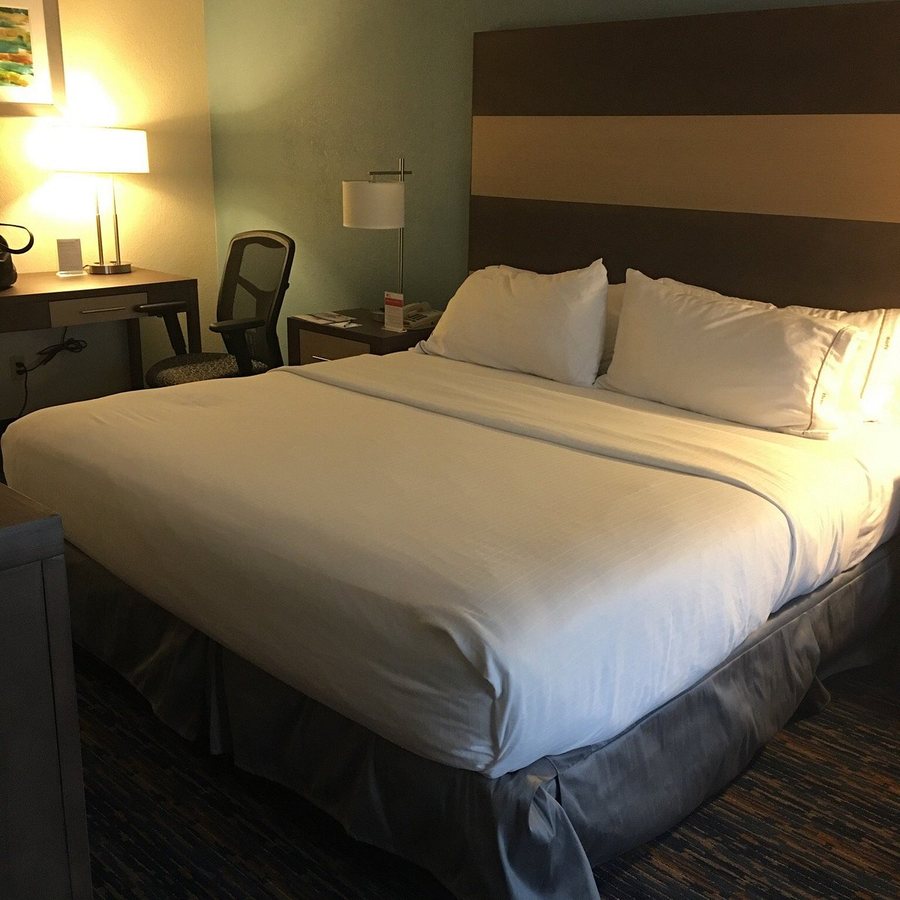 Holiday Inn Express Berea By IHG — Guest room