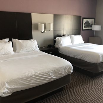 Holiday Inn Express Cheektowaga North East By IHG — Guest room