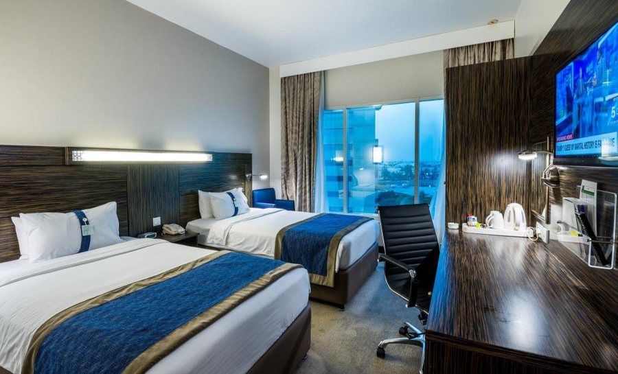 Holiday Inn Express Dubai Jumeirah By IHG — Guest room