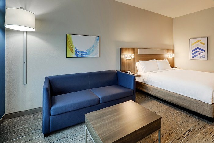 Holiday Inn Express Leland Wilmington Area By IHG — Guest room