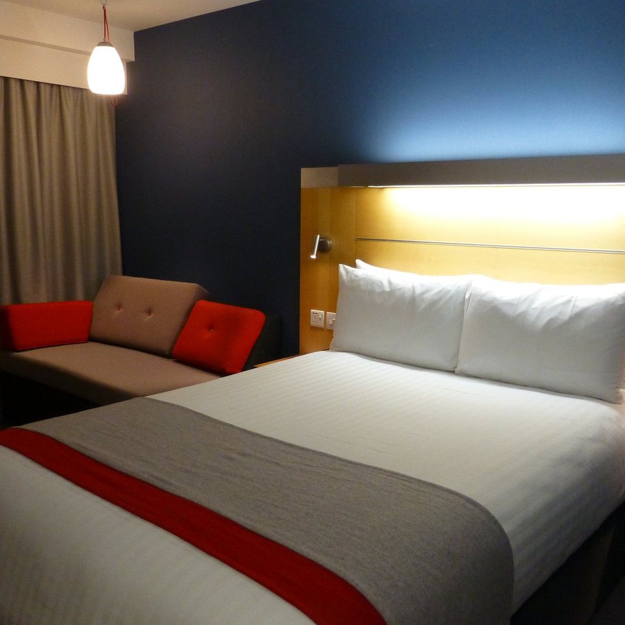 Holiday Inn Express London Limehouse by IHG — Guest room