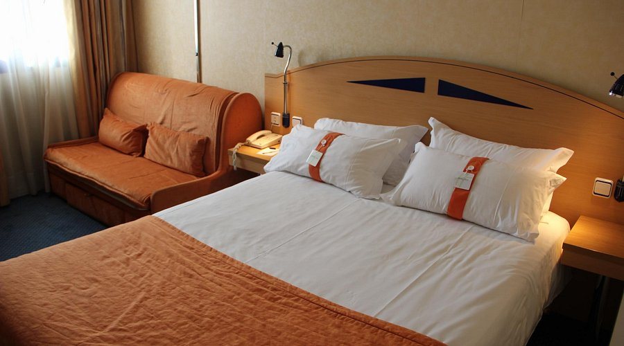 Holiday Inn Express Madrid san Sebastian D l Reyes By IHG — Guest room