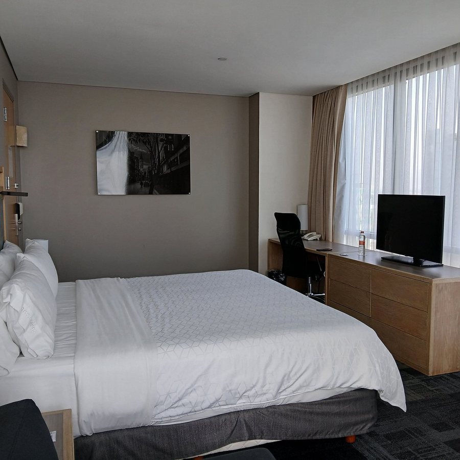 Holiday Inn Express Mexico Aeropuerto by IHG — Guest room