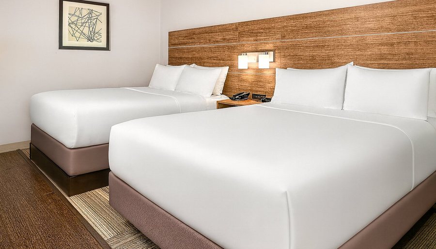 Holiday Inn Express Myrtle Beach Broadway The Beach by IHG — Guest room
