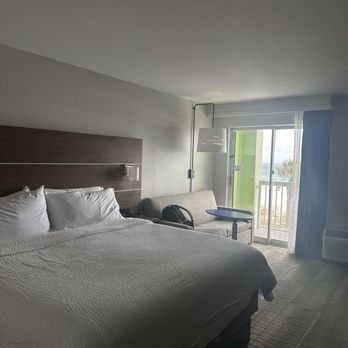 Holiday Inn Express Orange Beach on the Beach by IHG — Guest room