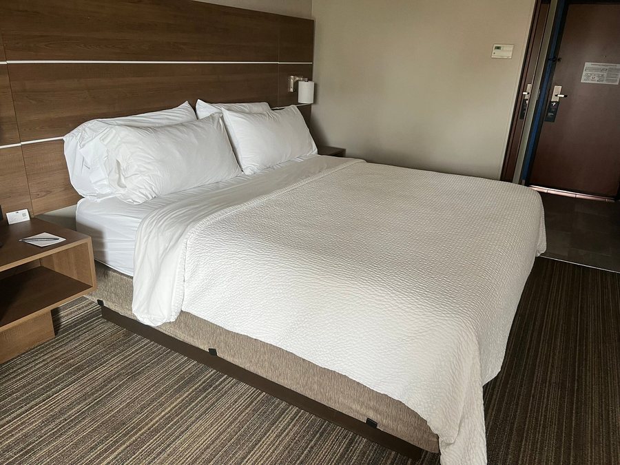 Holiday Inn Express San Clemente N Beach Area by IHG — Guest room