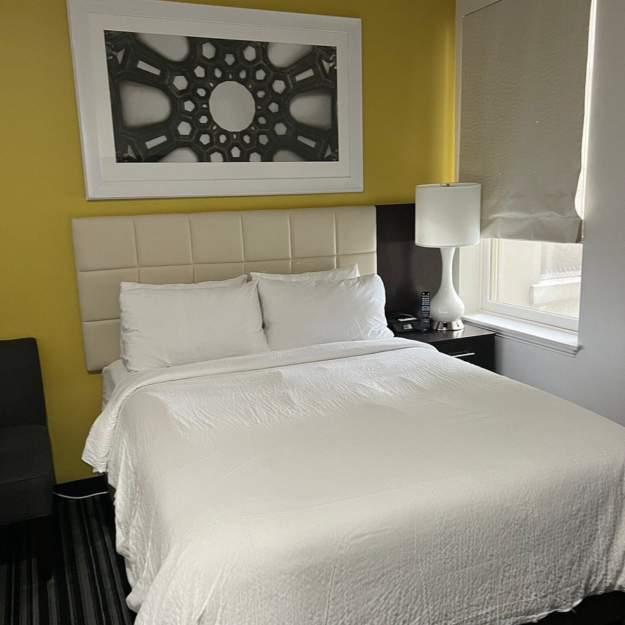 Holiday Inn Express San Francisco Union Square By IHG — Guest room